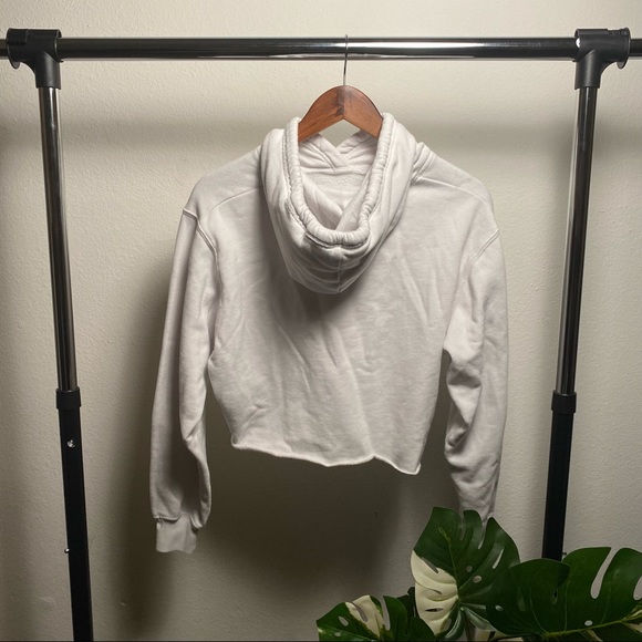 Hollister Crop Cherry Embroidered White Sweater - Picture 2 of 4